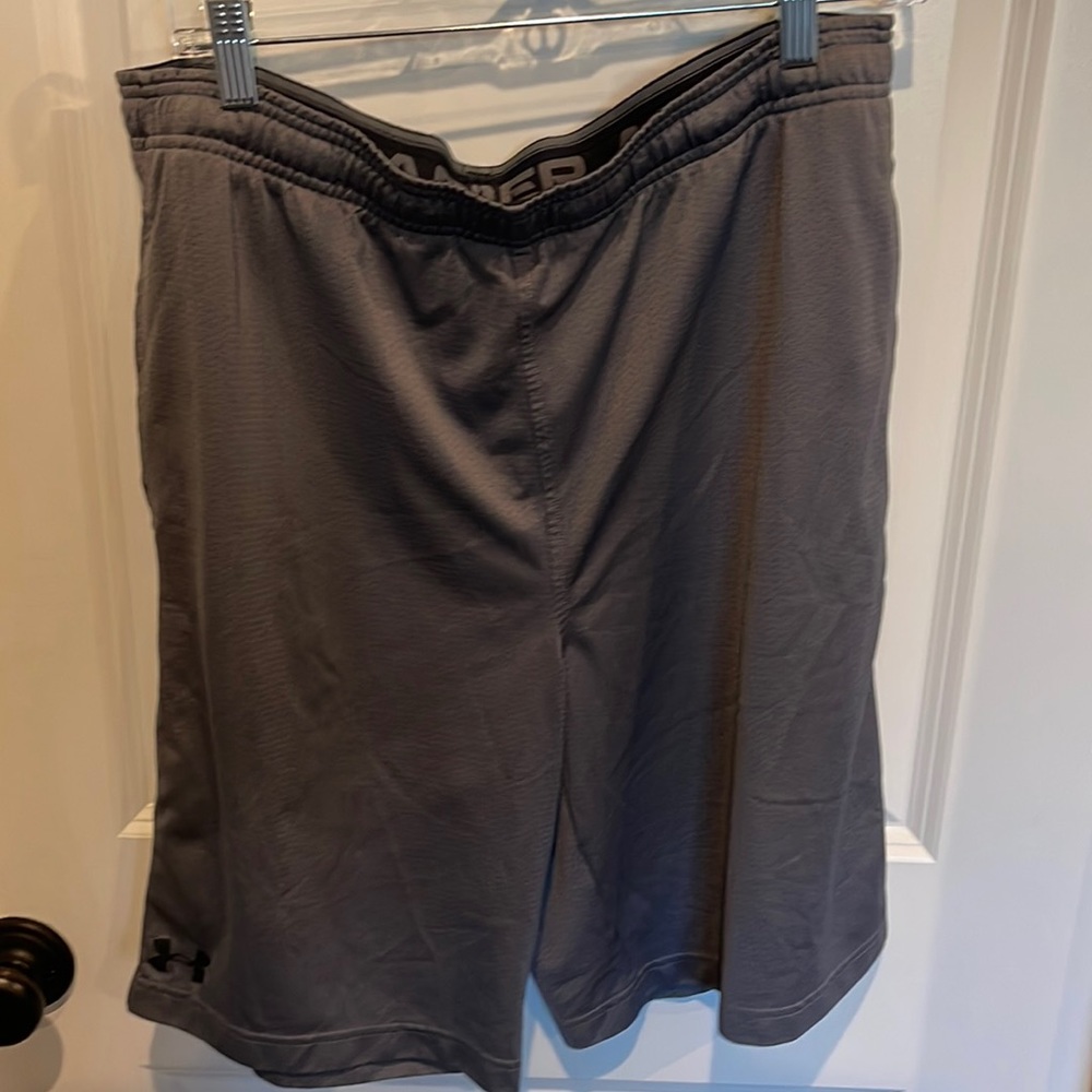 Men’s Gray XL Under Armor Shorts